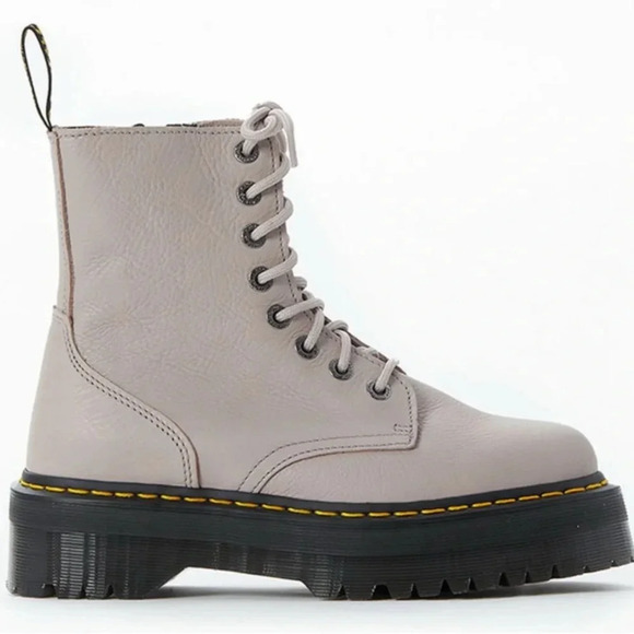 Dr Martens Women's Taupe Jadon Vintage Pisa Platform Boots Size 6 NWOT - Picture 7 of 10